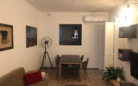 Valletta Retro Apartment