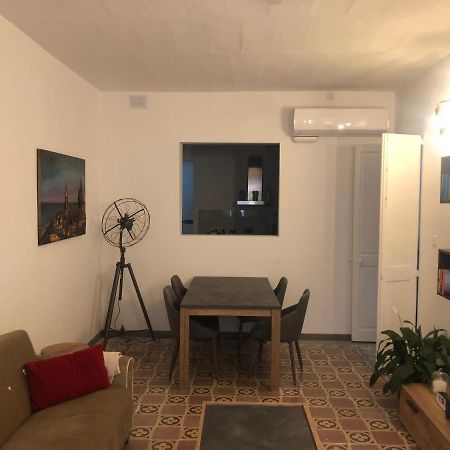 Valletta Retro Apartment Esterno foto